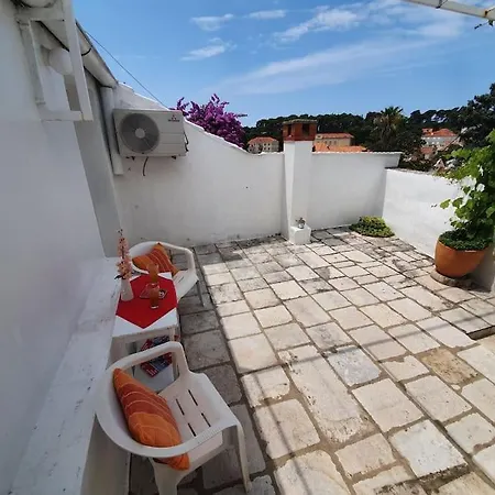 Rooftop - Near The Historic Center Apartment *