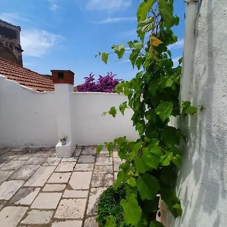 Rooftop - Near The Historic Center Дубровник